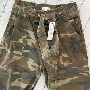 Super cute camo pants